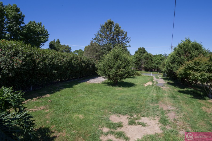 Real Estate in Lowanna