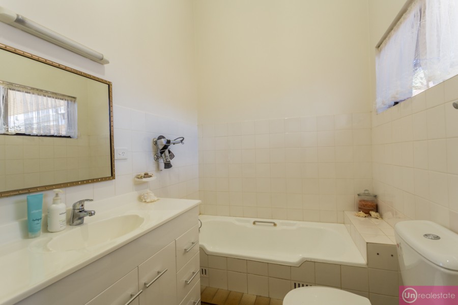 Real Estate in Boambee East